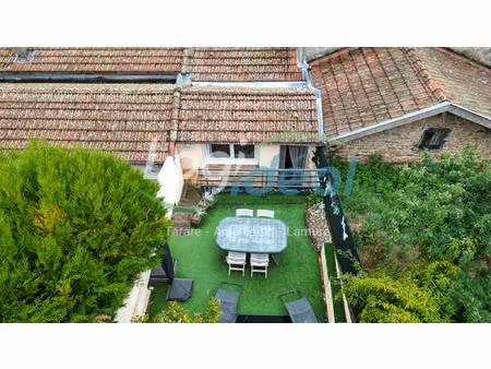 maison de village à saint-just-d'avray