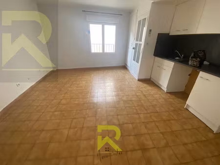 location maison 3 pièces 35 m² à florensac (34510)  560 €