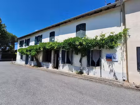 prix en baisse! proche de galan  hautes-pyrénées: deux maisons de village très spacieuses.