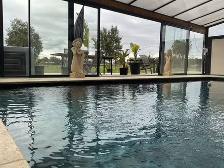 maison t7 350m2 avec piscine et jardin