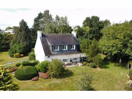 maison kergloff 162 m² t-5 à vendre  241 500 €