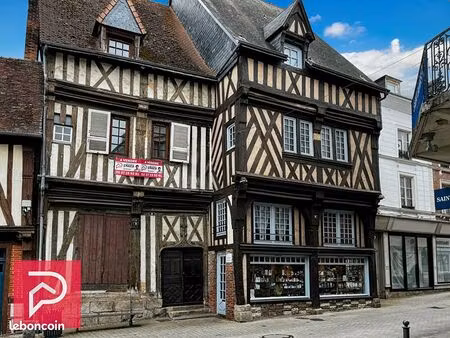 immeuble 9 pièces 185 m²