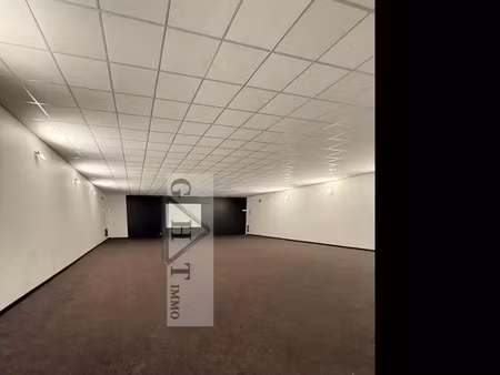 local d'activités de 2190m2 a vendre saint denis