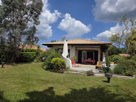 villa à vendre avec 5 pièces au taillan-médoc