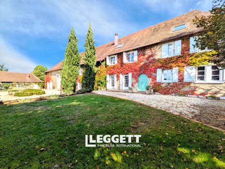 maison 11 pièce(s)  saint-priest-ligoure