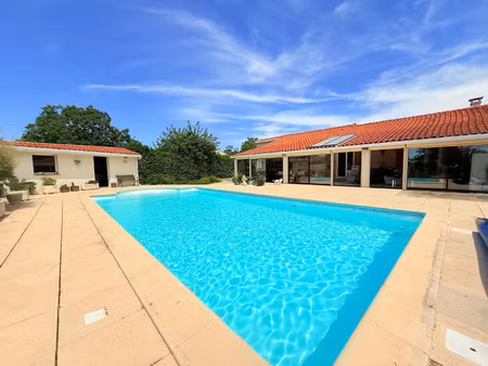 jolie maison de 92m2 + véranda de 45m2 sur 851m2 de parcelle