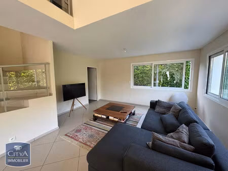 maison à louer 5 pièces 123 m² - saint-jean-de-gonville (01) - 2 400€