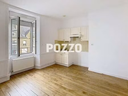 location appartement 2 pièces à saint-hilaire-du-harcouët (50600) : à louer 2 pièces / 31m