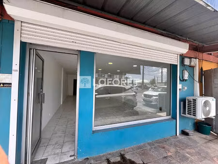 local d'activité - baie mahault - 1430€ h.c