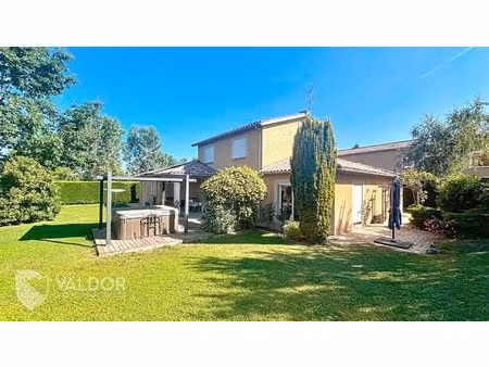 vente maison 6 pièces 175 m² montmerle-sur-saône (01090)