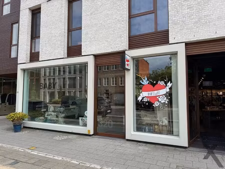 commercieel te huur in schilde