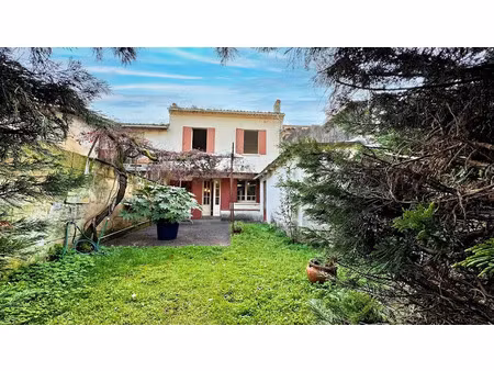 vente maison 7 pièces 150 m² à castillon-la-bataille (33350)  117 000 €