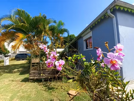 maison à vendre baie mahault 4 pièce(s) 79m2 131 250€