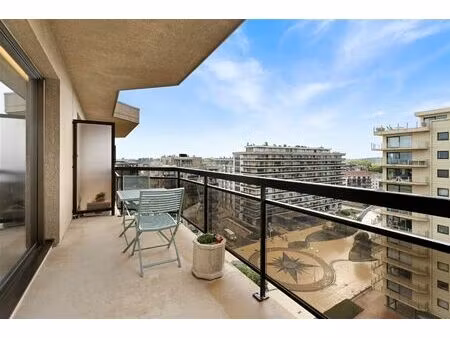 grote vernieuwde zuidgerichte studio met groot terras