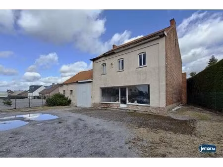 handelspand met woonst op zeer gunstige locatie te diepenbeek