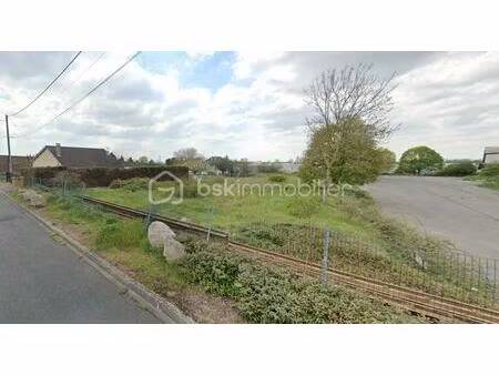 terrain de 2 430 m² à amilly