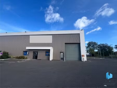 location local commercial