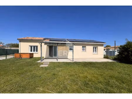 maison neuve 5 pièces à vendre à berson - 232 000 €