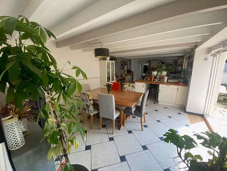 vente maison 7 pièces  192.61m²  dompierre