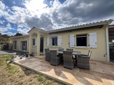 vente maison 5 pièces 136 m² montrem (24110)