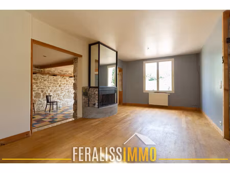 spacieuse maison au coeur du village de seraincourt !