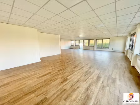 location local professionnel 217m² mont st aignan 76130