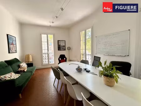 bureaux lumineux à louer plein coeur centre ville