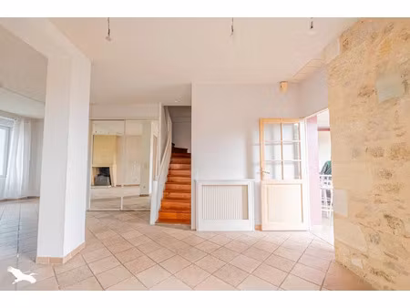 vente maison 4 pièces 109 m² carbon-blanc (33560)