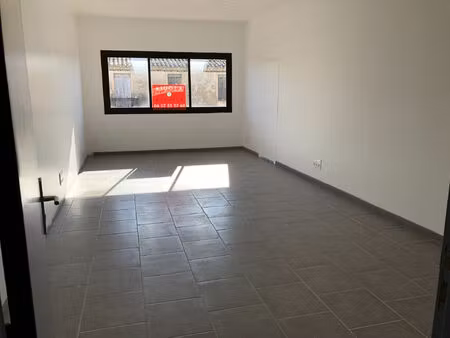 location commerce 40 m² à saint-mathieu-de-tréviers (34270)