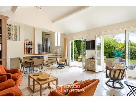 lumineuse maison familiale avec jardin  au calme