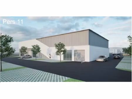 entrep?t petite foret