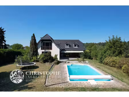vente maison 8 pièces 290m2 oloron-sainte-marie 64400 - 490000 € - surface privée