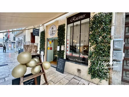 vente local commercial 5 pièces 84m2 toulon 83000 - 108000 € - surface privée