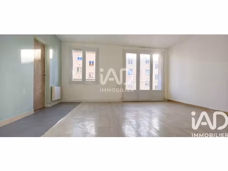vente appartement 5 pièces à fontenay-le-comte (85200) : à vendre 5 pièces / 81m² fontenay