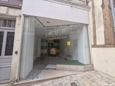 local commercial / professionnel auxerre 40.81 m2