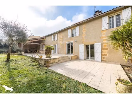 vente maison 11 pièces 354 m² à la brède (33650)  590 000 €