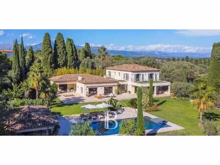 propriété avec piscine valbonne (06)