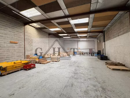 location local industriel 420 m² à vaux-le-pénil (77000)