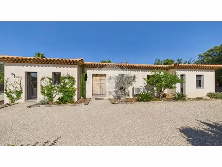 vente maison 5 pièces 150 m² le plan-de-la-tour (83120)