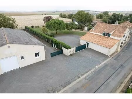 vente maison 7 pièces 161 m² thénezay (79390)