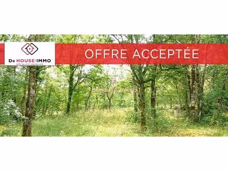 terrain et bois de chênes du causse.