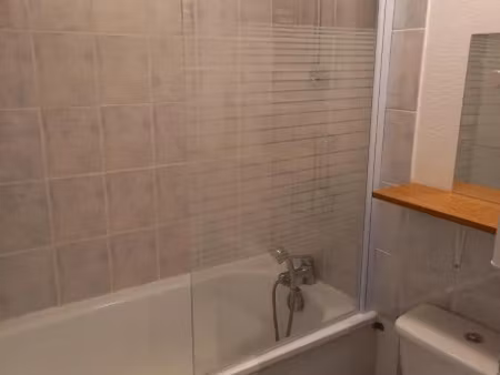 location meublée appartement 2 pièces 27 m² à dieppe (76200)  550 €