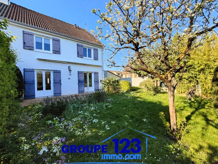 exclusivité maison familiale 4 chambres avec jardin et sou