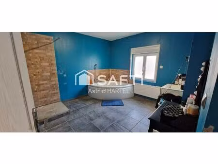 belle maison semi-mitoyenne de 210 m²