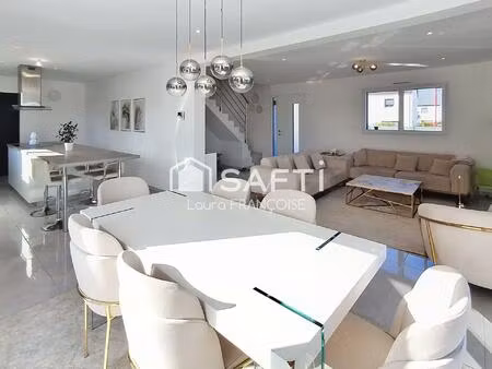 maison de 150 m2 4 chambres  2 suites parentales