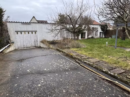 entrepôt/hangar 140 m2