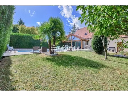 maison 6 pièces - 152 m²