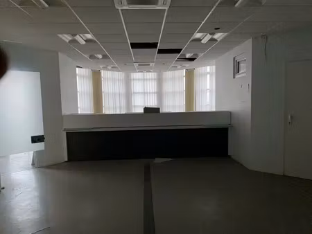 local commercial a louer