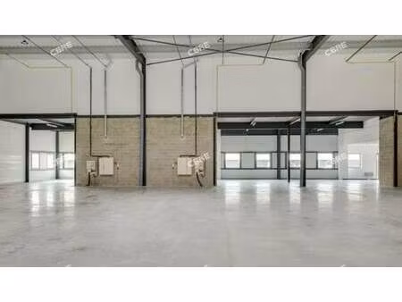 local d'activités à louer