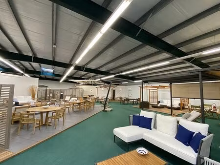 location local d'activités cadaujac 1 678 m²